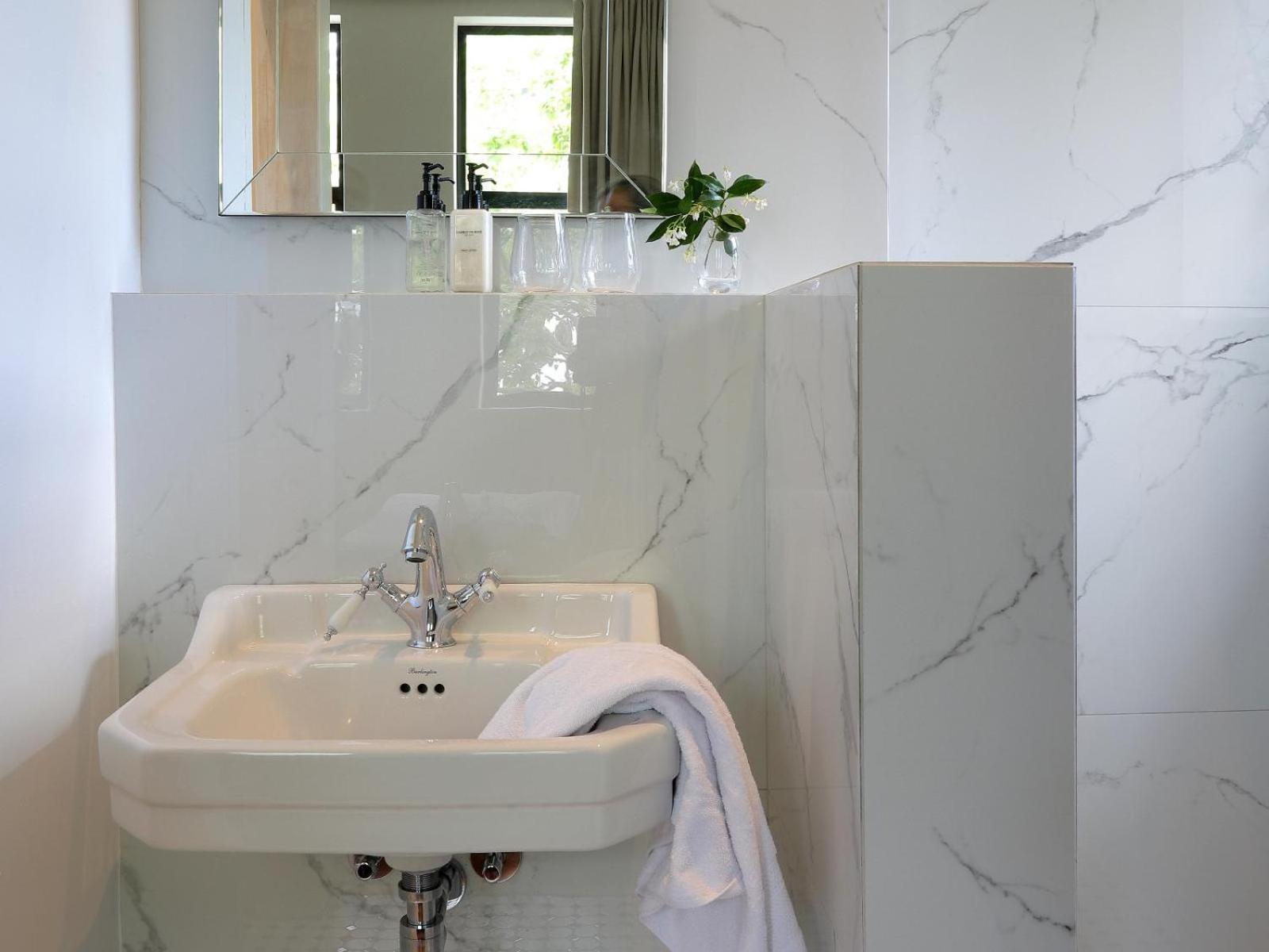One Kensington Boutique Hotel Cape Town Room photo