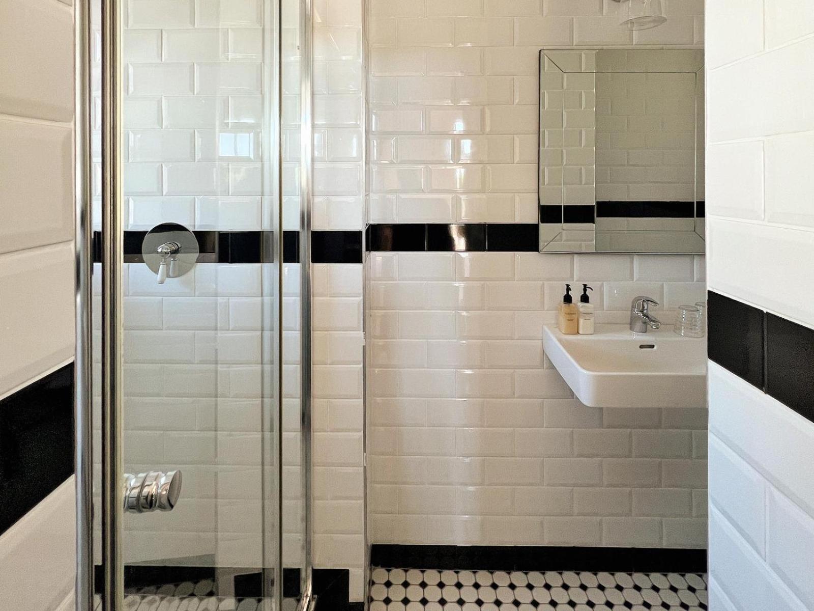 One Kensington Boutique Hotel Cape Town Room photo