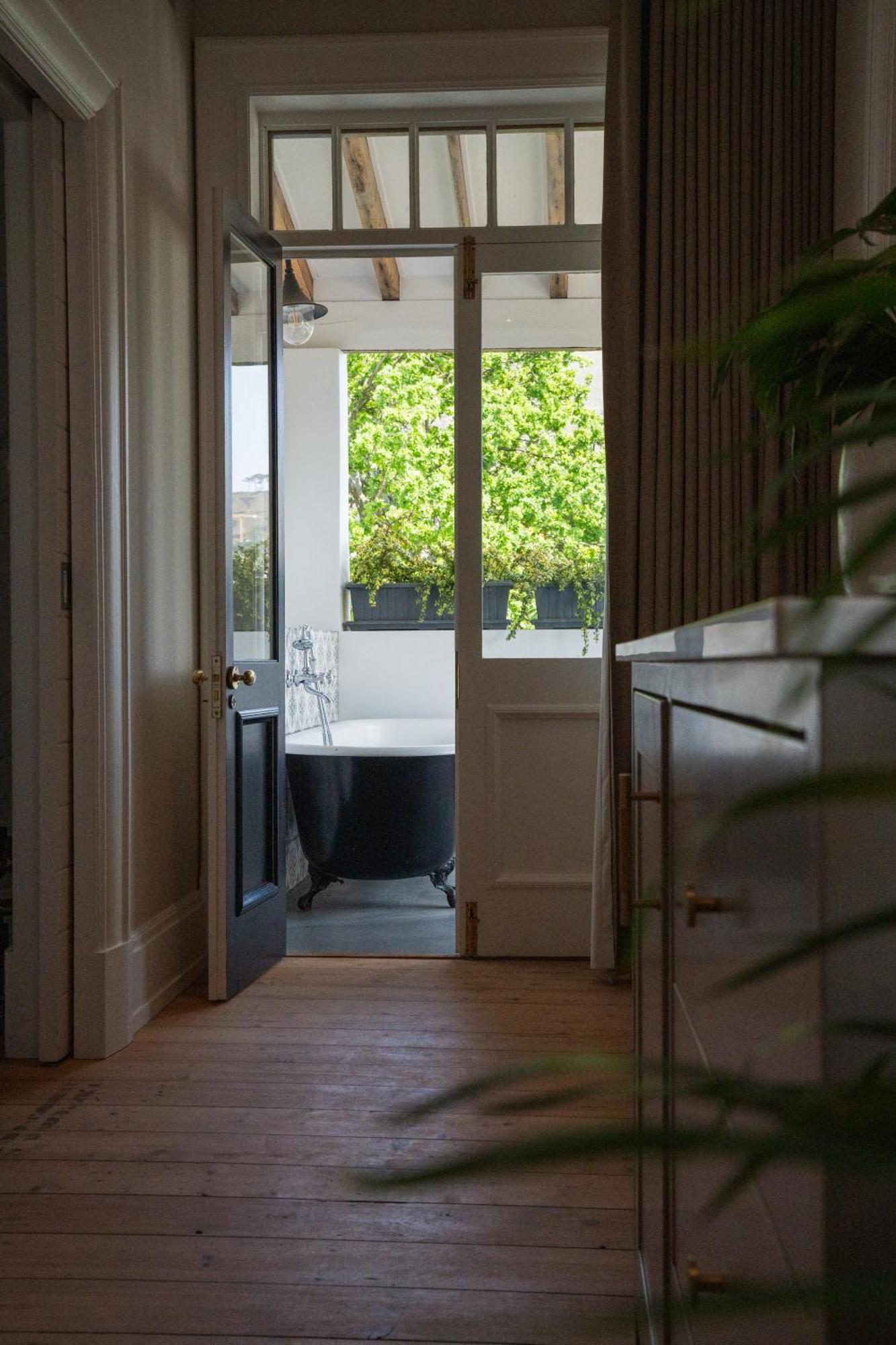 One Kensington Boutique Hotel Cape Town Exterior photo